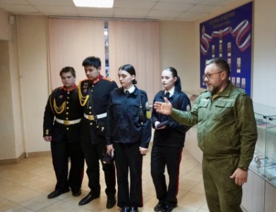 Кадеты Якутии рассказали о мужестве предков и верности Отечеству в рамках всероссийского телемоста «Патриоты Отечества» /    