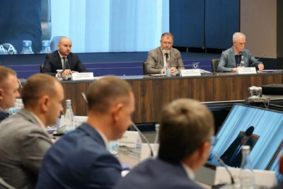 Россия планирует ускорить роботизацию промышленности / ЯСИА   