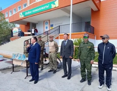 В Якутии прошли учебные военно-полевые сборы для старшеклассников / ЯСИА   Республика Саха (Якутия)