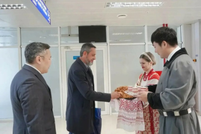 В Якутск прибыл атаман Всероссийского казачьего общества Виталий Кузнецов / ЯСИА Якутск Якутск Республика Саха (Якутия)
