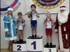 Чудо с косичками. Восьмилетняя якутянка выиграла всероссийские соревнования по вольной борьбе