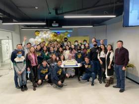 Автоняни, кафе-аниме, производство меда в условиях Арктики. Подростки Якутии создают свой бизнес