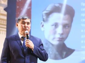 В Якутске отметили 65-летие ЯГУ-СВФУ