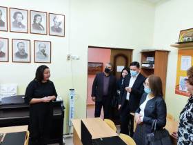 В Якутии школа искусств получила 6,8 млн рублей на приобретение оборудования