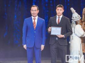 "Вы - завтрашний день республики". Состоялась ежегодная Елка главы Якутии