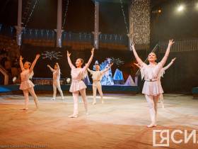 "Вы - завтрашний день республики". Состоялась ежегодная Елка главы Якутии