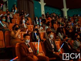 "Вы - завтрашний день республики". Состоялась ежегодная Елка главы Якутии