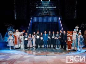 "Вы - завтрашний день республики". Состоялась ежегодная Елка главы Якутии