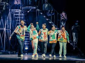 В Якутске прошел благотворительный предпремьерный показ спектакля «Бременские музыканты»