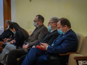 Ученые республики презентовали большой трехтомник "История Якутии"