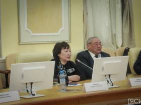 Ученые республики презентовали большой трехтомник "История Якутии"