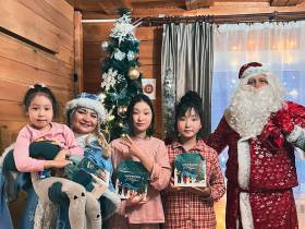 Дед Мороз и Снегурочка МЧС Якутии поздравили детей с Наступающим Новым годом