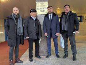 Петр Макаров: Саха театр несет большую ответственность в проведении 100-летия ЯАССР