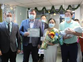 Семьи Хангаласского улуса Якутии получили первые сертификаты целевого капитала «Дети столетия»