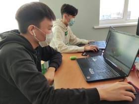 Затмение, лесные пожары и вечная мерзлота. Юные якутяне защитили исследования на НПК «Шаг в будущее»