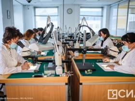 На Якутском предприятии по торговле алмазами презентовали современное оборудование