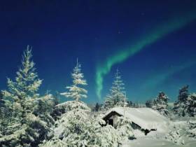 Фотофакт. Северное сияние в якутском селе Оленек