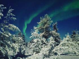 Фотофакт. Северное сияние в якутском селе Оленек