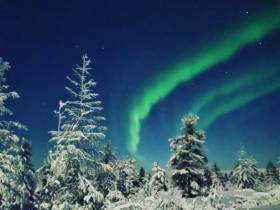 Фотофакт. Северное сияние в якутском селе Оленек