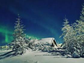 Фотофакт. Северное сияние в якутском селе Оленек