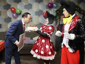 Глава Якутии встретился с многодетной семьей Котогоровых-Фурсо