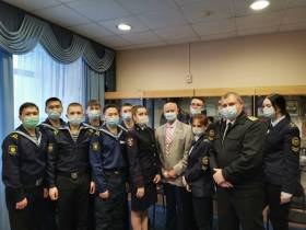 Курсантам рассказали историю становления транспортной полиции Якутии