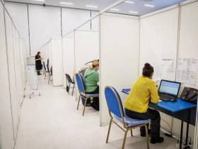 Круглосуточная работа, амбулаторный центр, волонтеры. В Якутии все силы брошены на борьбу с COVID-19