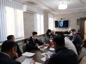 Альберт Семенов провел межведомственное выездное совещание по вопросам деятельности «Якутдорстроя»