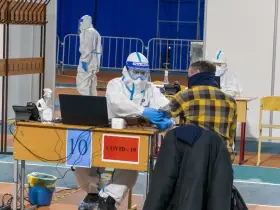 За два дня амбулаторный центр на базе «Триумфа» в Якутске принял более 3800 человек