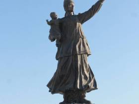 В Якутии идет голосование за лучший памятник республики