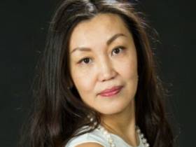 Якутянка создает эксклюзивные украшения