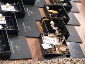 Якутянка создает эксклюзивные украшения