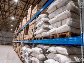 В Якутске открыли оптово-распределительный центр «Якутоптторга»