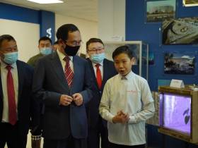 Соттинская школа Усть-Алданского улуса получила сертификат на приобретение автобуса