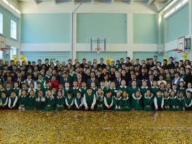 Соттинская школа Усть-Алданского улуса получила сертификат на приобретение автобуса