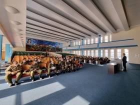 Постпредство Якутии в ДФО ознакомилось с условиями службы армейцев из республики во Владивостоке  