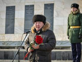 В Якутске почтили память воинов, павших на озере Ильмень