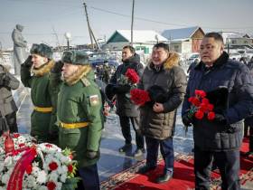 В Якутске почтили память воинов, павших на озере Ильмень