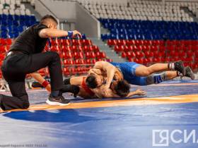 Фоторепортаж: Первый день чемпионата Дальнего Востока по вольной борьбе