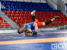 Фоторепортаж: Первый день чемпионата Дальнего Востока по вольной борьбе