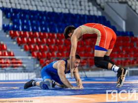 Фоторепортаж: Первый день чемпионата Дальнего Востока по вольной борьбе