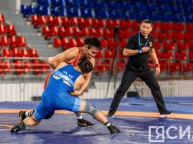 Фоторепортаж: Первый день чемпионата Дальнего Востока по вольной борьбе