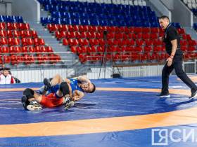 Фоторепортаж: Первый день чемпионата Дальнего Востока по вольной борьбе