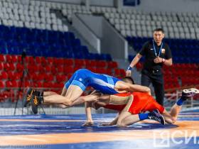 Фоторепортаж: Первый день чемпионата Дальнего Востока по вольной борьбе