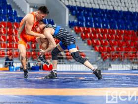 Фоторепортаж: Первый день чемпионата Дальнего Востока по вольной борьбе