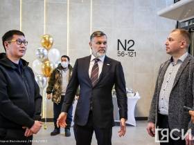 Жильцам вручили ключи от новых квартир в современном доме в Якутске