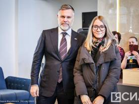 Жильцам вручили ключи от новых квартир в современном доме в Якутске