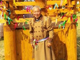 Признанный мастер деревянных и ледовых скульптур. Финалист "Гордости Якутии" Александр Шадрин