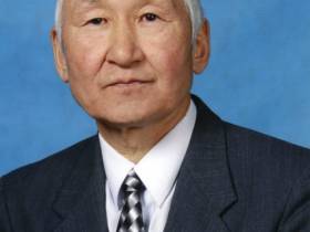 Передал свои знания и умения подрастающему поколению. Финалист премии "Гордость Якутии" Виталий Яковлев