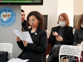 "Мы хотим услышать голос каждого делегата". В Якутии обсудили роль женщины в законодательной власти